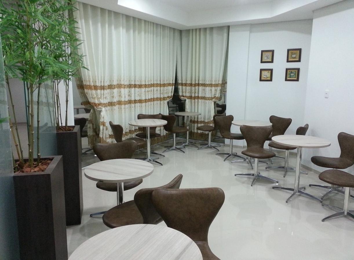 Hotel Vanes Coronel Freitas Exterior photo